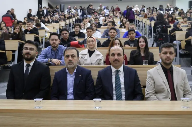 Başkan Altay, Gençleri Boykot Konusunda Duyarlı Olmaya Çağırdı