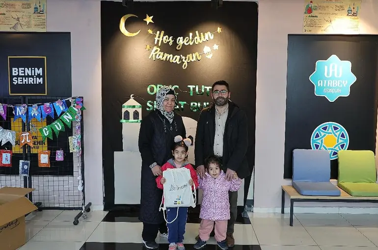 Başkan Altay İlk Oruç Hediyelerinin Dağıtımına 31 İlçede Başladıklarını Açıkladı