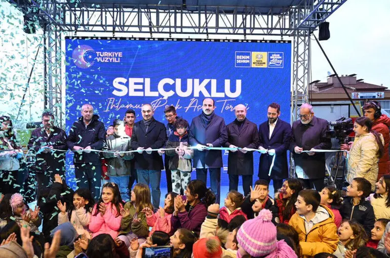 Başkan Altay Konya’nın En Güzel Parklarından Birini Daha Açılışını Yaptı