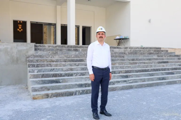 Başkan Altay Ladik’te Yapımında Sona Gelinen Düğün Salonu’nu İnceledi!