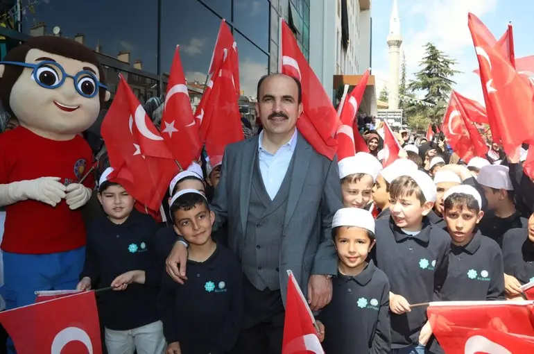 Başkan Altay Öğrencileri Bilgehanelere Kayıt Yaptırmaya Davet Etti