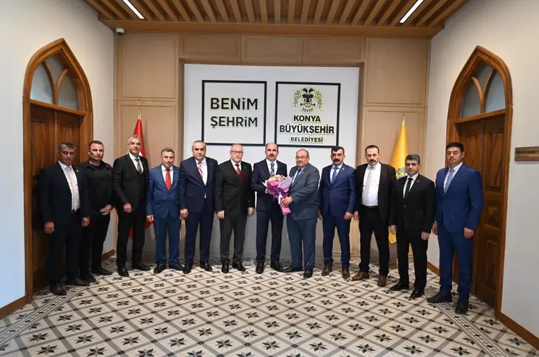 Başkan Altay Tüm Muhtarların 19 Ekim Muhtarlar Günü’nü Kutladı