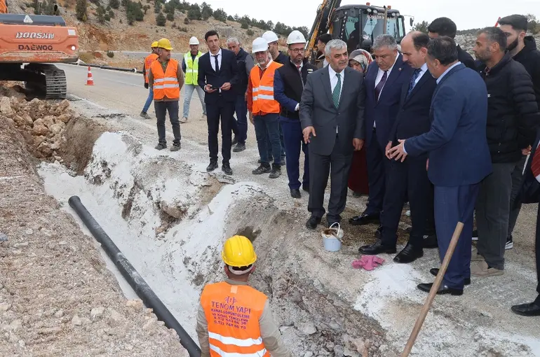 Başkan Altay ve Milletvekili Özer, 38 Mahallenin Su Sorununu Çözecek Projeyi İnceledi