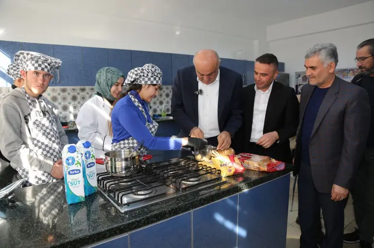 Başkan Erkoyuncu’dan Özel Eğitim Öğrencilerine Destek Mesajı