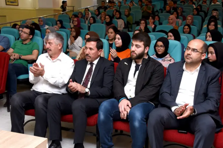 Başkan Hasan Kılca, Lgs Öncesinde Mezun Olduğu Okulun Öğrencileriyle Buluştu