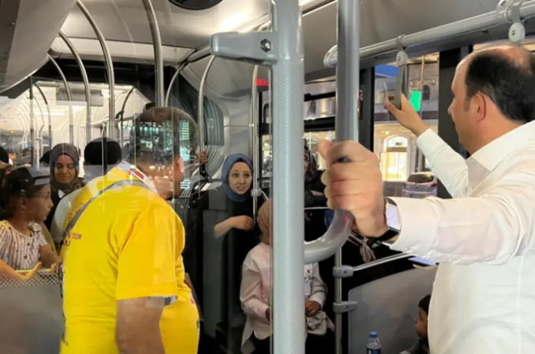 Başkan Uğur İbrahim Altay, Memnuniyet Testinde