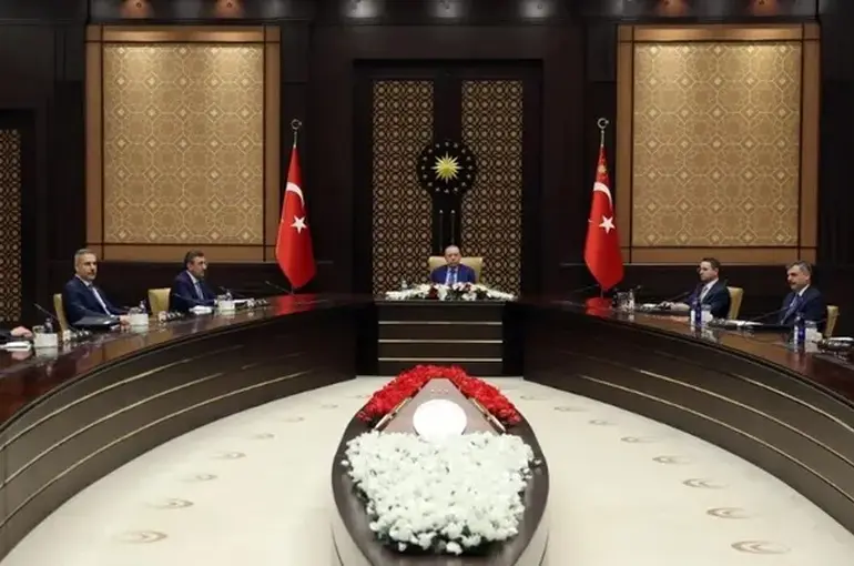 Beştepe’de Siber Güvenlik Zirvesi! Dijital Egemenlik Stratejisi Cumhurbaşkanı Erdoğan’a Sunuldu