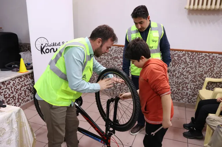 Büyükşehir’den “Kışın İşe Bisikletle Gitme Günü” Etkinlikleri