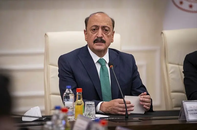 Çalışanlara çifte kazanç sağlanacak ! Asgari ücrette 4 senaryo öne çıkıyor
