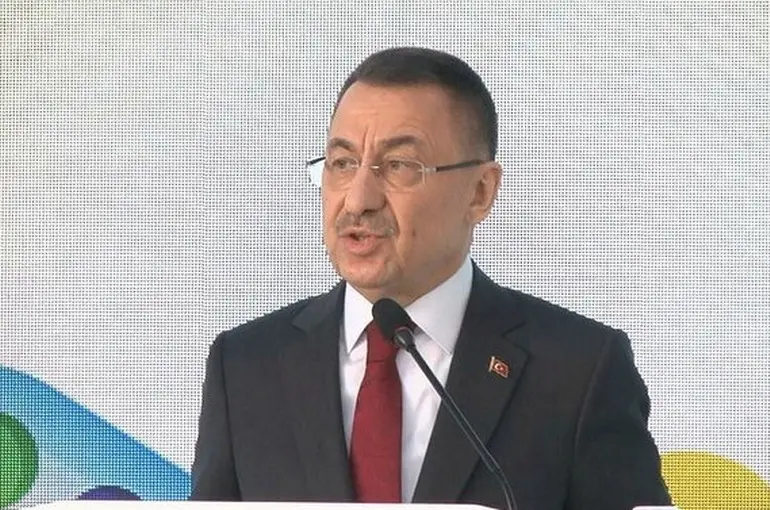 Kahramanmaraş depremi sonrası Fuat Oktay ilk bilançoyu açıkladı! 300'e yakın vefat, 2 bini aşkın yaralı.