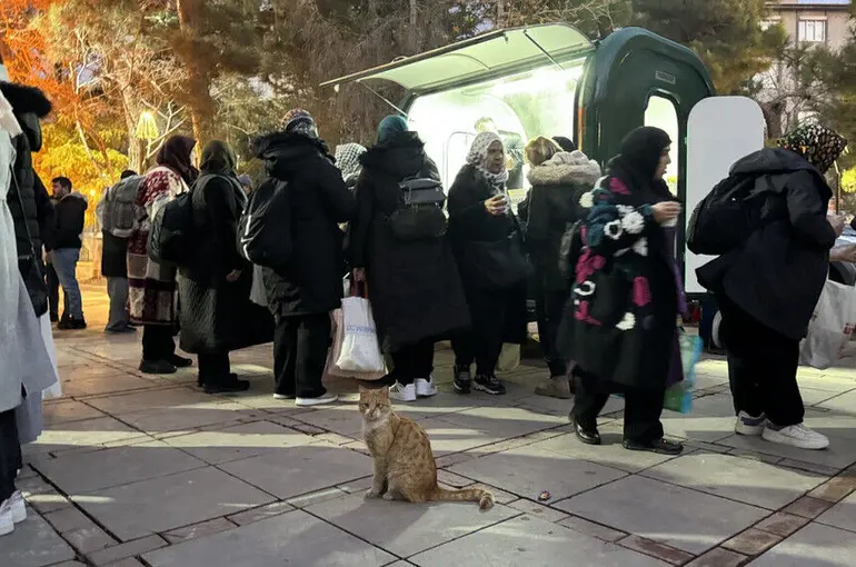 Karatay Belediyesi’nden Mevlana Dostlarına Sıcak Çorba İkramı