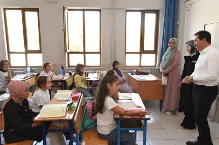 Karatay Gençlik Meclisi Yaz Okulu Eğitimleri Devam Ediyor