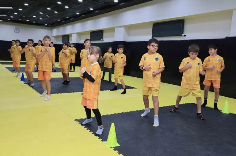 Karatay Kış Spor Okulları’nda 1669 Öğrenci Sporla Buluşuyor