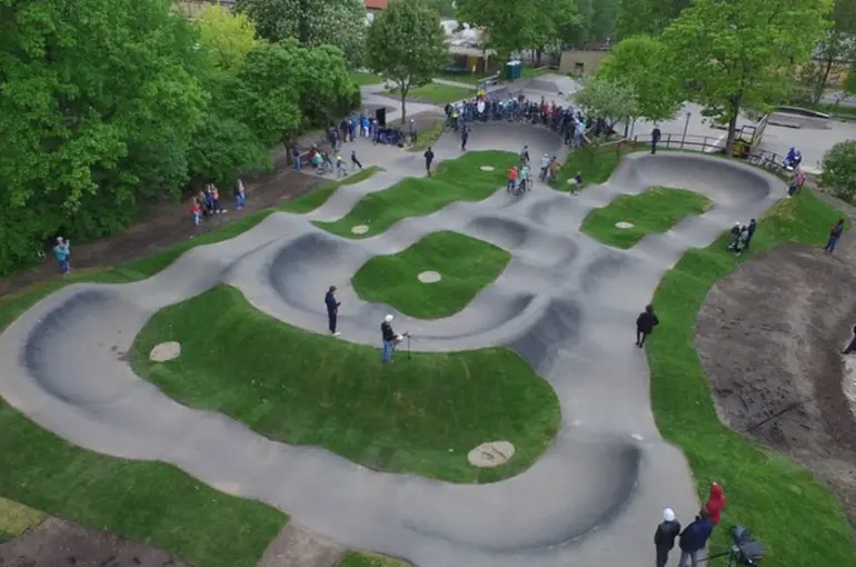 Karatay’a Gençleri Heyecanlandıracak Yeni Park! Kaykay ve Bisiklet Alanı Tamamlanıyor