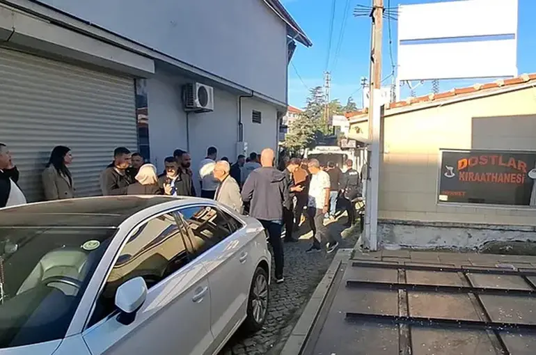 Konya Akşehir’de Kahvehaneye Silahlı Saldırı: 1 Ölü, 1 Yaralı