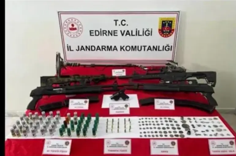 Konya Dahil 63 İlde Silah Kaçakçılarına Yönelik MERCEK-14 Operasyonu!