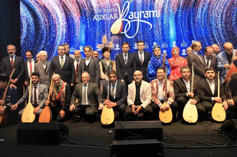 Konya Karatay’da 60. Aşıklar Bayramı Heyecanı: 5 Ülkeden 60 Aşık Buluşacak!