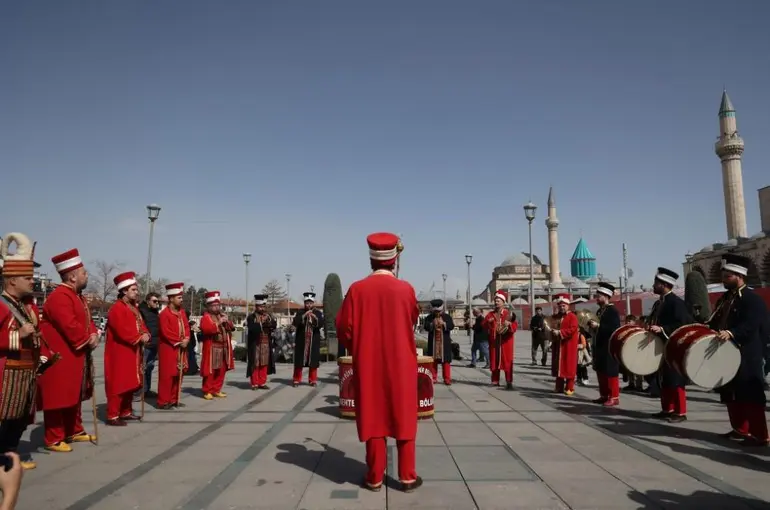 Konya Meydanlarında Mehter Coşkusu Yaşanıyor