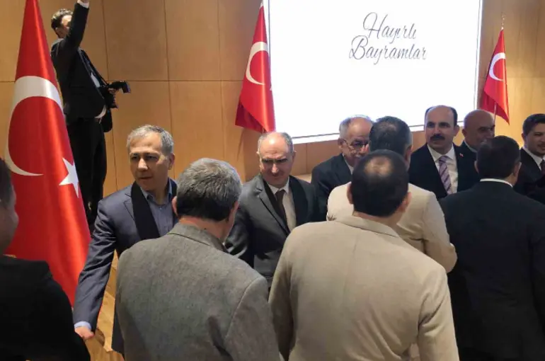 Konya Protokolü Bakan Yerlikaya ile beraber Taş Bina'da Bayramlaştı