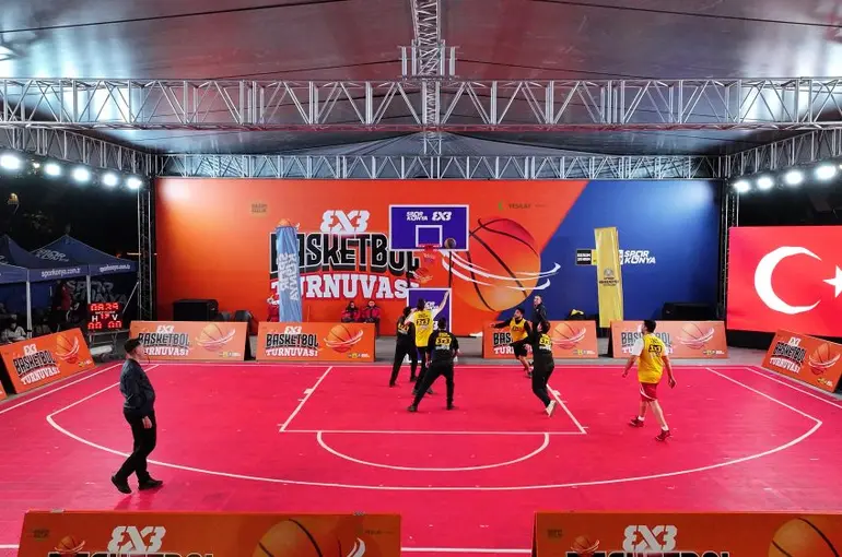 Konya’da 3x3 Basketbol Heyecanı: 32 Takım Parkede Mücadele Ediyor