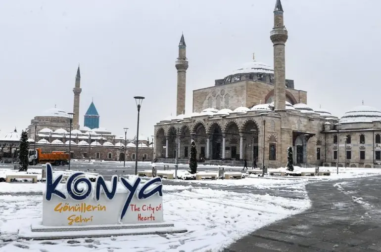 Konya’da Eğitime Kar Engeli! 1 Günlük Tatil İlan Edildi!
