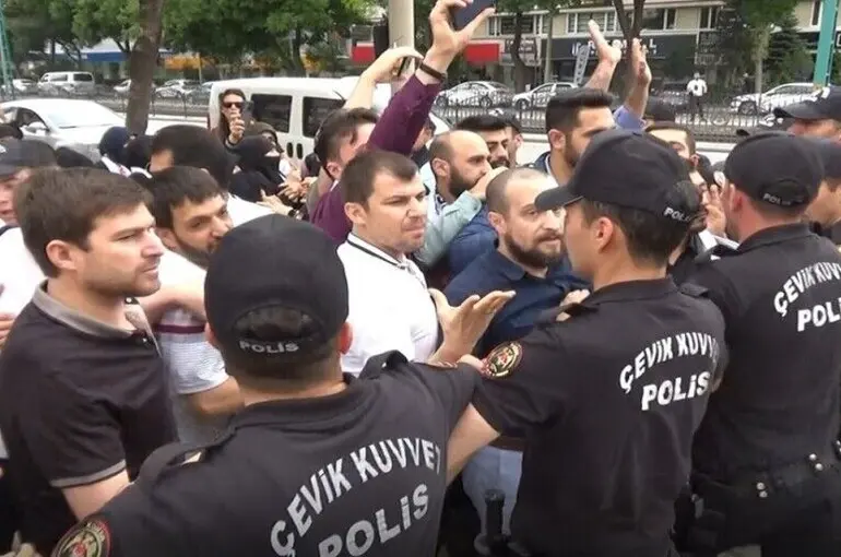 Konya’da izinsiz Alparslan Kuytul yürüyüşüne gözaltı