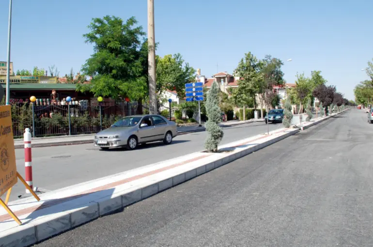 Konya'da Meram Yeniyol'un bazı kesimleri trafiğe kapatılacak.