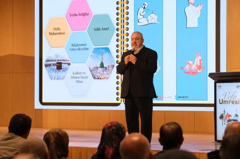Konya'da Vefa Umresi’nde Üçüncü Kafile İçin Eğitim Semineri Düzenlendi
