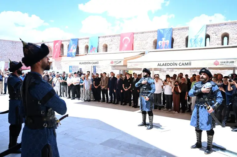 Konya’nın Darülmülk Oluşunun 929. Yılında Selçuklu Sultanları Dualarla Anıldı