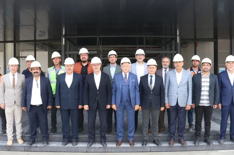 KOS Mesleki Eğitimde Türkiye'de Rol Model!