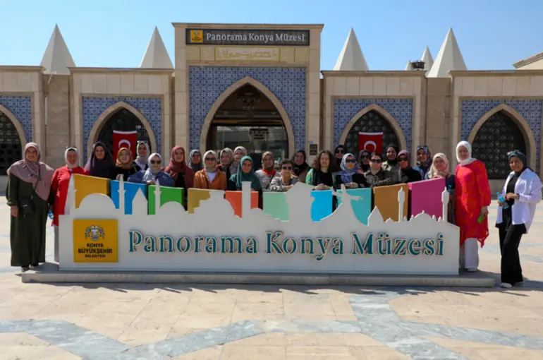 KUZEM’in İşitme Engelli Kursiyerleri Konya’da Buluştu