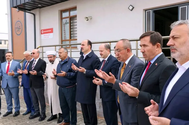 Meram’da 1.000 Kişilik Gazze Camii Dualarla İbadete Açıldı