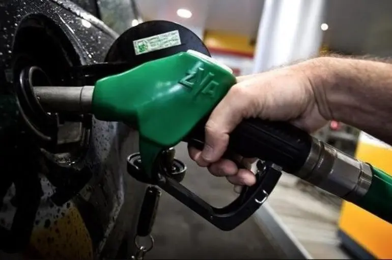 Motorine 1,10 TL ve benzine 62 kuruş zam geliyor