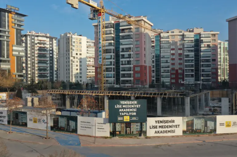 Yenişehir Sosyal Tesisi ve Lise Medeniyet Akademisi Hızla Yükseliyor